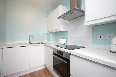 9 Gwartha Close, St Austell, PL25 3GF
