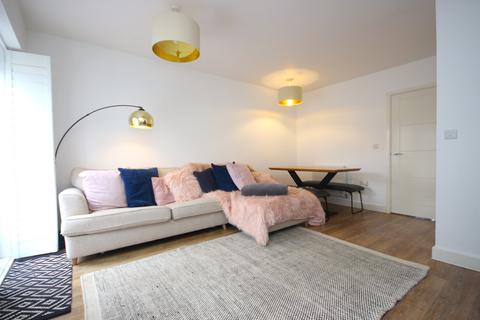 9 Gwartha Close, St Austell, PL25 3GF
