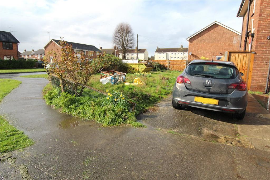 The Drive, Rochford, Essex, SS4 Property for sale £160,000