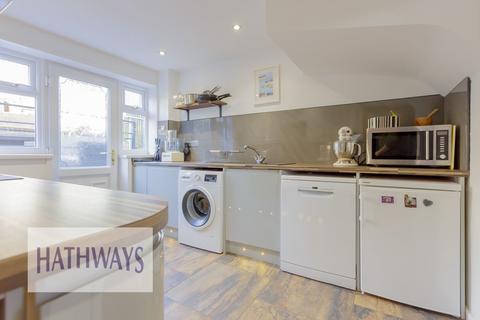 42 Brynheulog, Griffithstown, Pontypool, NP4 5QU