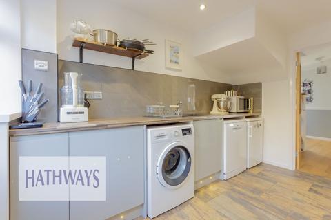 42 Brynheulog, Griffithstown, Pontypool, NP4 5QU