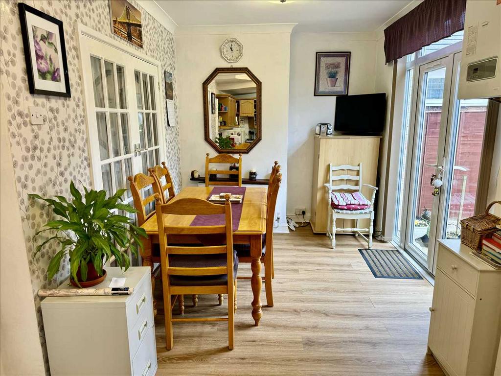 Dining room /