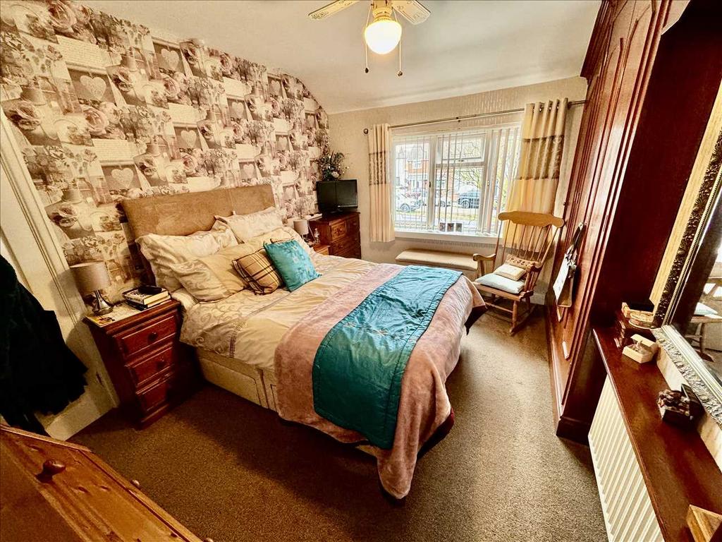 Bedroom   1