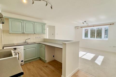 20 Fernleigh Gardens, Wadebridge, PL27 7JL