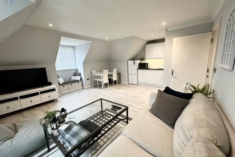 1 bedroom flat for sale, Coy Court, Aylesbury
