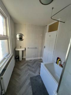 1 bedroom in a house share to rent - Cavendish Road, Croydon CR0