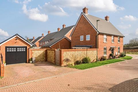 4 bedroom detached house for sale, Cowslip Drive, Petersfield, Hampshire, GU31