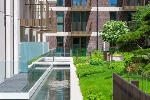 3 bedroom flat for sale, London Dock, EW1