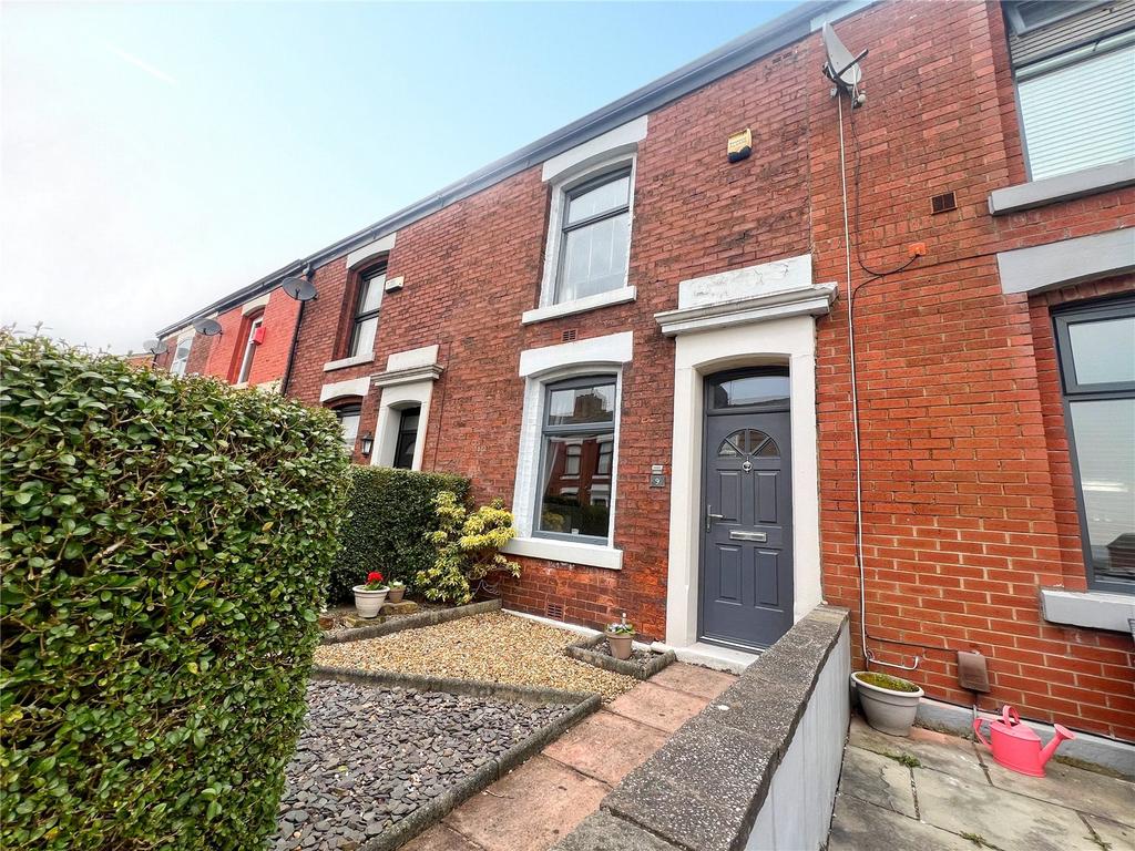 Broomfield Place, Blackburn... 2 bed terraced house for sale £109,950