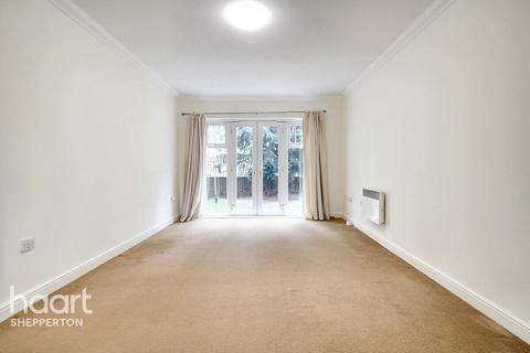 2 bedroom apartment for sale, Batavia Road, Sunbury-On-Thames