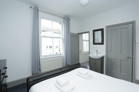 14 Alexandra Road, Broadstairs, CT10 1EP