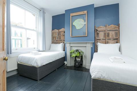 14 Alexandra Road, Broadstairs, CT10 1EP