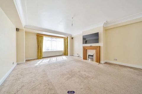 3 bedroom apartment to rent, London NW8