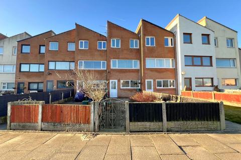 4 bedroom townhouse for sale, Buckden Close, Cleveleys FY5
