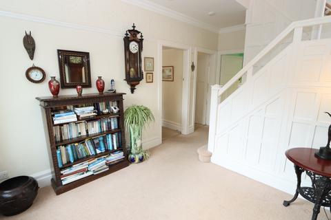 3 bedroom semi-detached house for sale - Monkseaton Drive, Whitley Bay, Tyne & Wear, NE26 1SZ