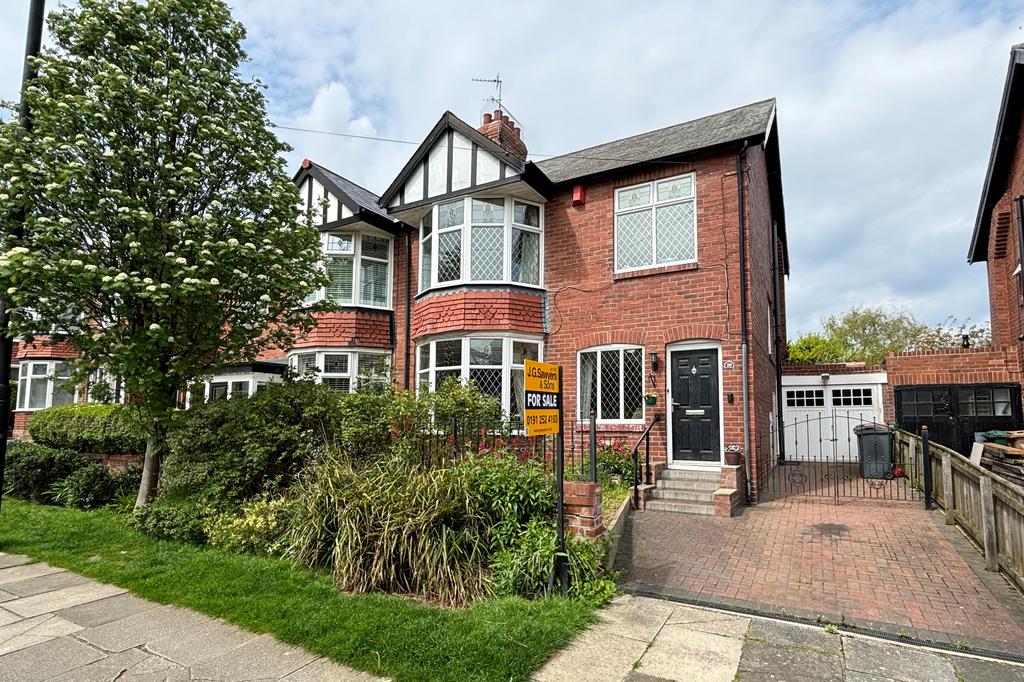 Monkseaton Drive, Whitley Bay, Tyne &... 3 bed semidetached house for