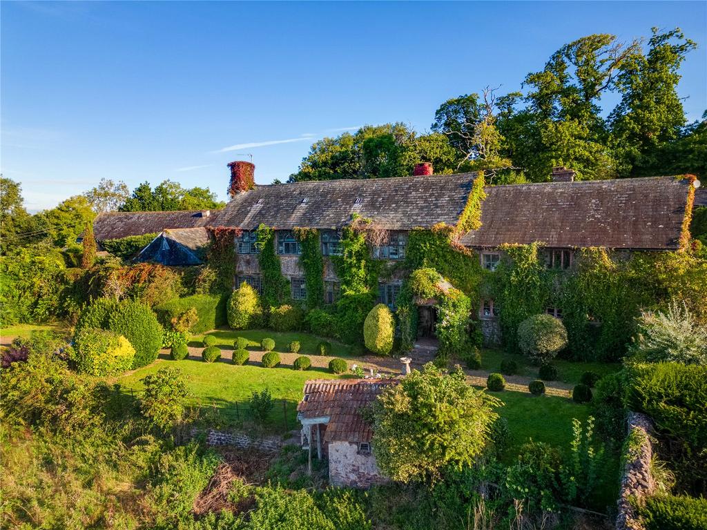 Upcott Barton, Poughill, Crediton, Devon, EX17 7 bed detached house for ...