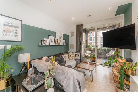 1 bedroom flat for sale, Whitemantle Court, Bow E3