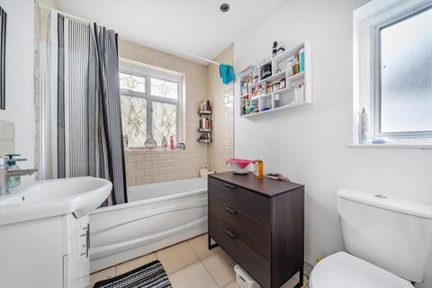 40 Vista Way, Harrow, HA3 0SL