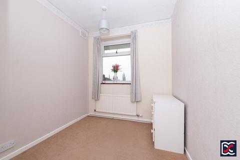 44 Bishops Drive, Northampton, NN2 6QP