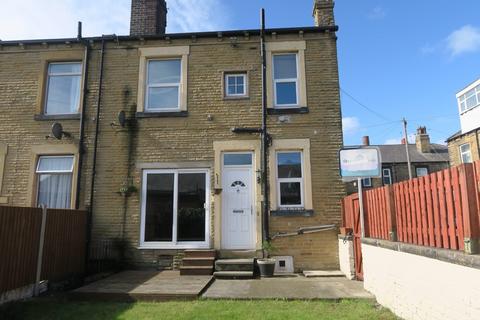 3 bedroom terraced house for sale, South Street, Morley, LS27