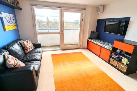 3 bedroom apartment for sale, Pump House Crescent, Brentford, TW8