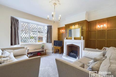 6 Netherpark Drive, Romford, RM2 5RL