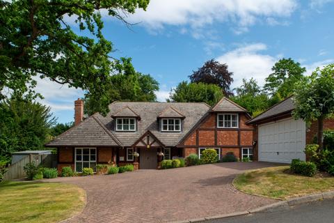 6 bedroom detached house for sale, Goosefields, Rickmansworth, WD3