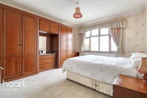 3 bedroom detached bungalow for sale, Salisbury Road, Clacton-On-Sea