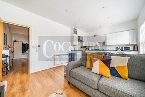 82b Green Lane, London, SE9 2AP