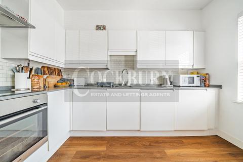 82b Green Lane, London, SE9 2AP
