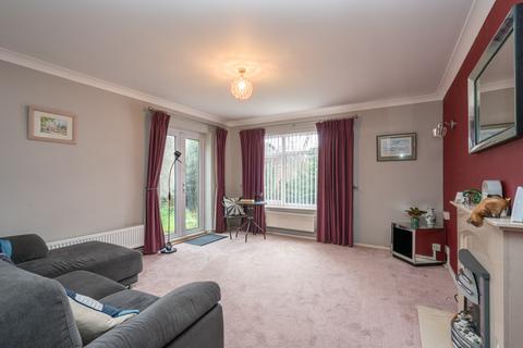 2 bedroom ground floor flat for sale, Mill Street, Berkhamsted HP4