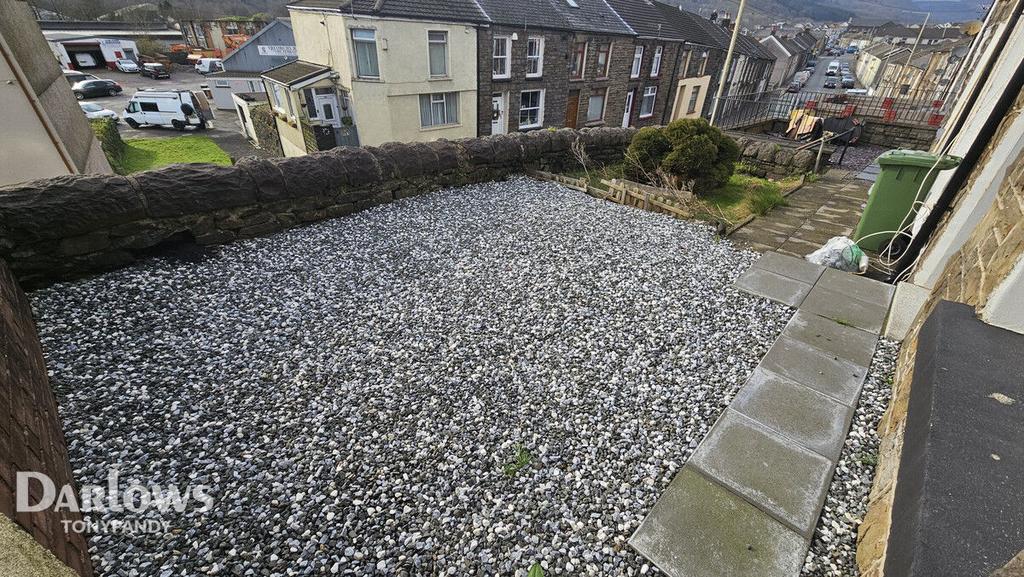 High Street, Treorchy CF42 6 2 bed terraced house for sale £125,000