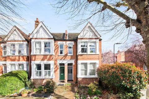17a Half Acre Road, London, W7 3JH