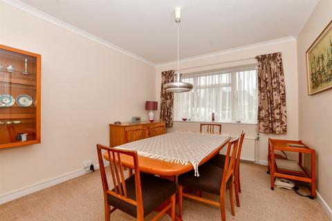 16 Ewhurst Avenue, South Croydon, CR2 0DG
