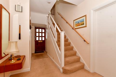 16 Ewhurst Avenue, South Croydon, CR2 0DG