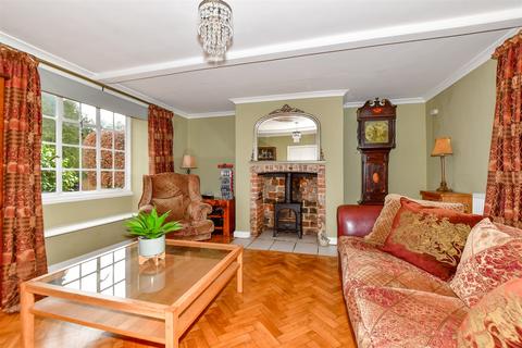 4 bedroom detached house for sale, Barnsole Road, Staple, Canterbury, Kent