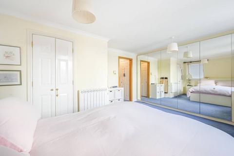 15 Pepper Street, London, E14 9RB