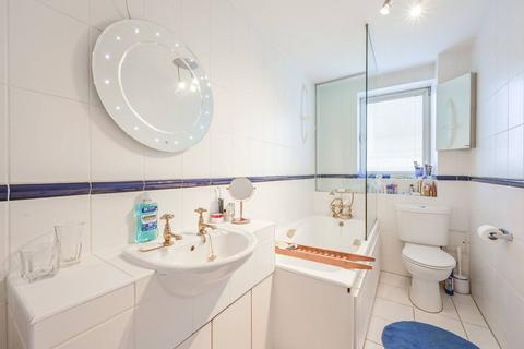15 Pepper Street, London, E14 9RB