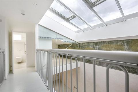 Flat 2, 9 Chatsworth Road, London, E5 0LH
