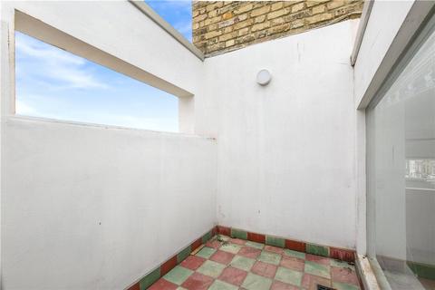Flat 2, 9 Chatsworth Road, London, E5 0LH