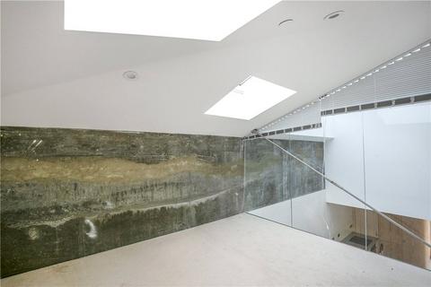 Flat 2, 9 Chatsworth Road, London, E5 0LH