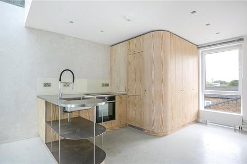 Flat 2, 9 Chatsworth Road, London, E5 0LH