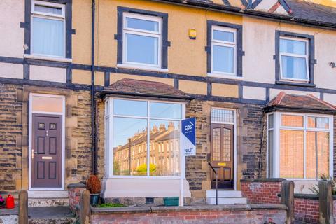 3 bedroom terraced house to rent, Southern Road, Huddersfield HD4