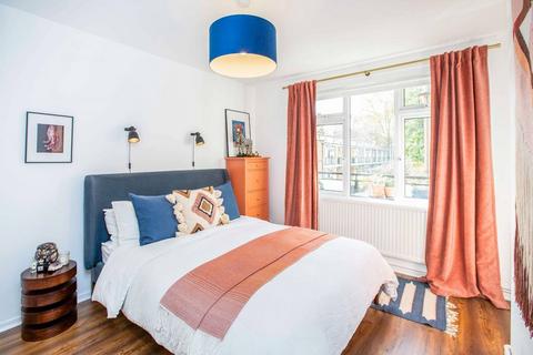1 bedroom flat for sale, Derbyshire Street, Bethnal Green, London, E2