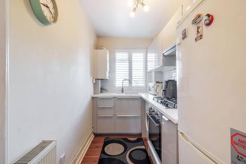 1 bedroom flat for sale, Streatham High Road, Streatham, London, SW16