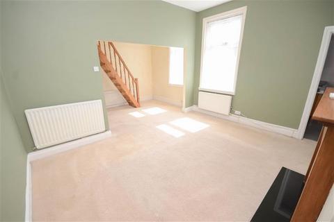 2 bedroom flat to rent, Richmond Road, South Shields