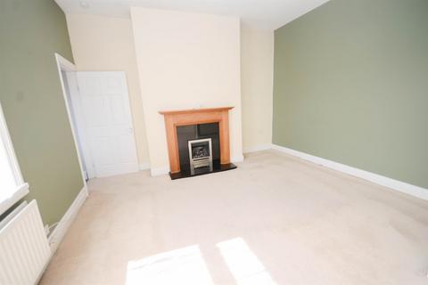 2 bedroom flat to rent, Richmond Road, South Shields
