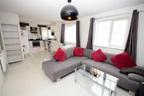 2 bedroom apartment for sale, Sanderson Villas, Gateshead
