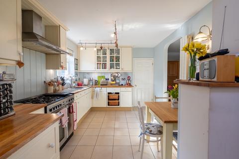 4 bedroom detached house for sale, Stirling Road, Weymouth